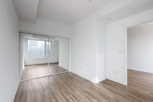 Additional image 25 of 75 Canterbury Pl Unit 1606