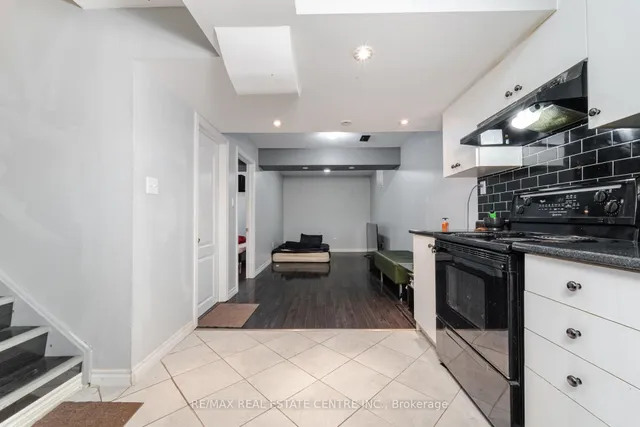 Additional image 37 of 15 Vanderpool Cres