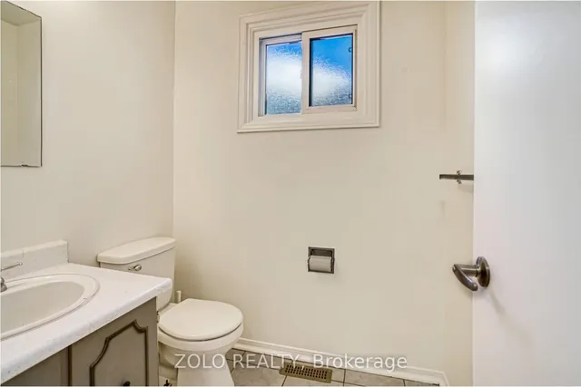 Additional image 9 of 136 Goldhawk Tr