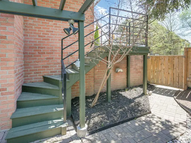 Additional image 43 of 248 Glengrove Ave