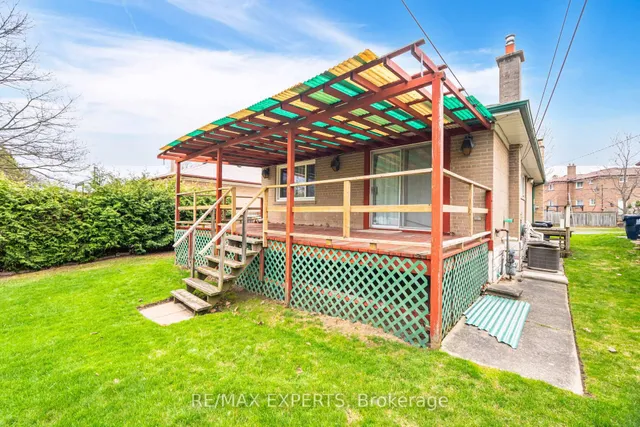 Additional image 36 of 61 Sharbot Ave