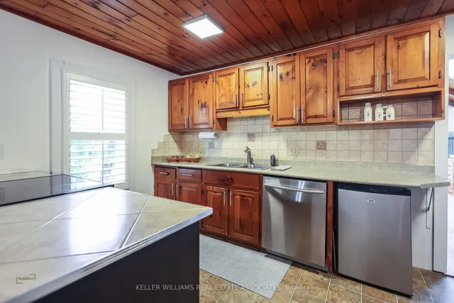 Additional image 4 of 79 Tremaine Rd