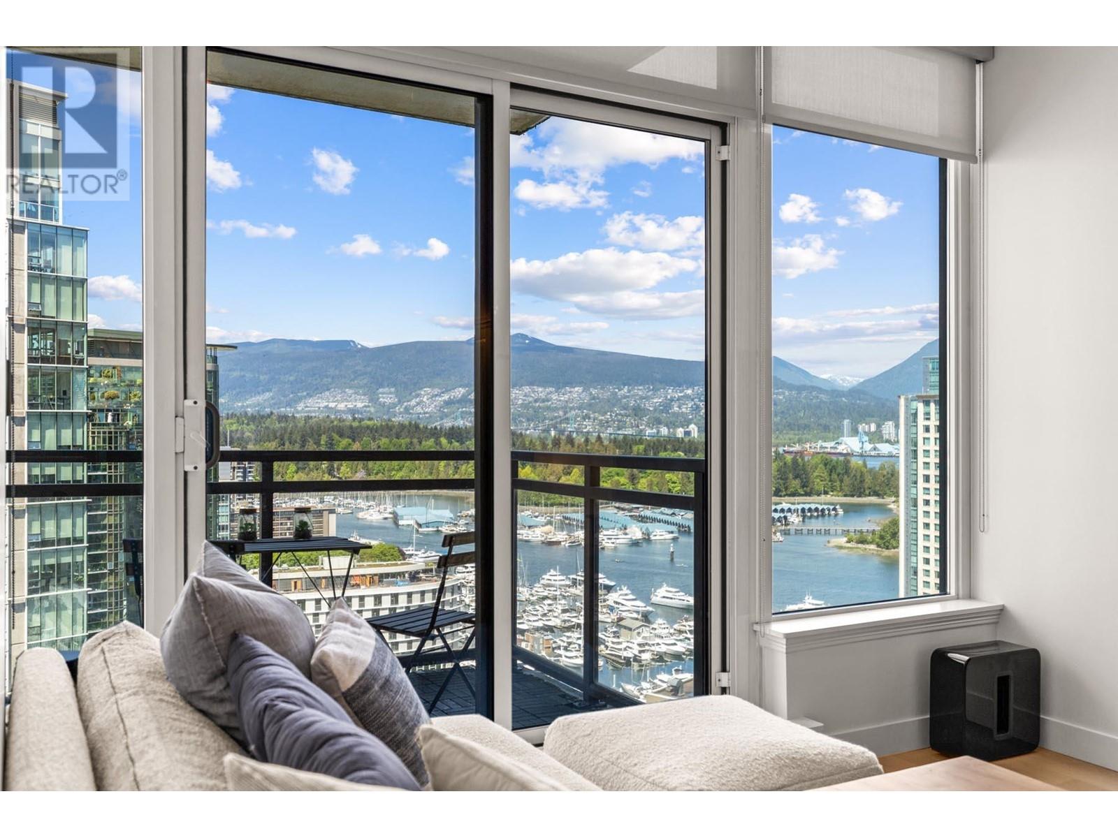 2104 1211 MELVILLE STREET|Vancouver, British Columbia V6E0A7