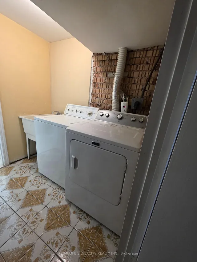 Additional image 25 of 3758 Keenan Cres