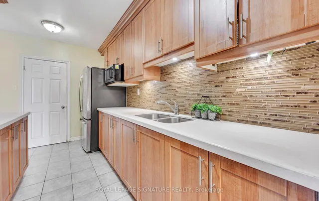 Additional image 25 of 3025 Queen Frederica Dr Unit 201