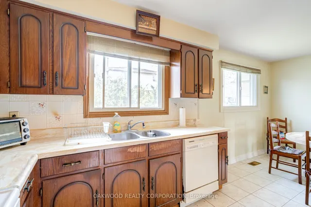 Additional image 26 of 74 WHITFIELD Ave