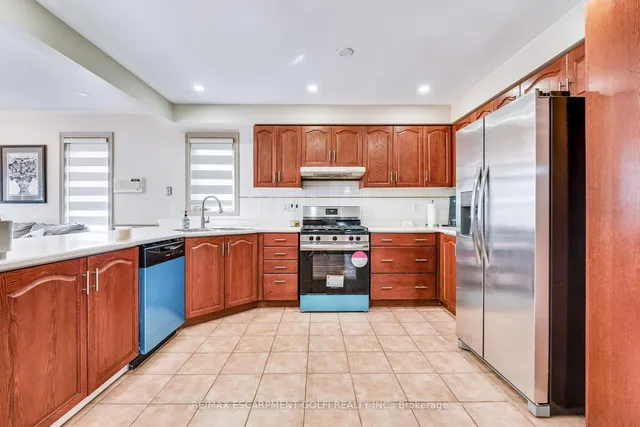 Additional image 5 of 113 Meadowlands Blvd