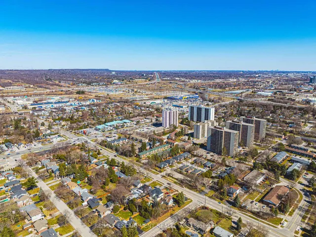 Additional image 35 of 975 WARWICK Crt Unit 706