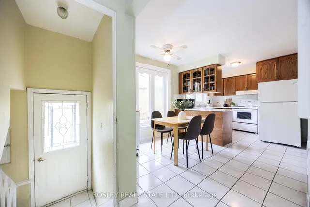 Additional image 10 of 106 Brenda Cres