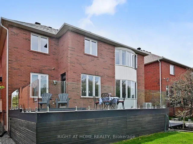 Additional image 40 of 1504 Pinery Cres