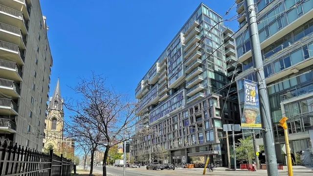 Additional image 27 of 111 Bathurst St Unit 314