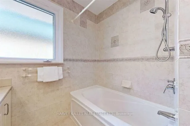 Additional image 26 of 8 Sandfield Rd