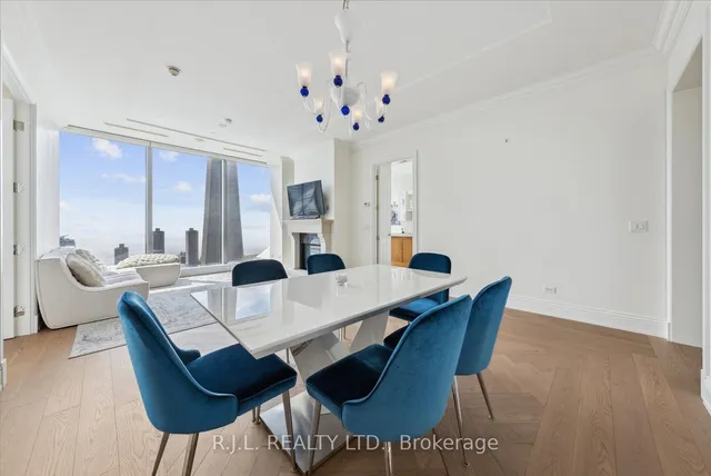 Additional image 17 of 183 Wellington St Unit 2505