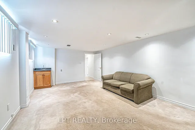 Additional image 28 of 22 Independence Dr