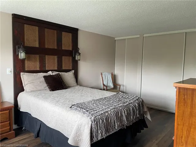 Additional image 17 of 56 Trailwood Cres