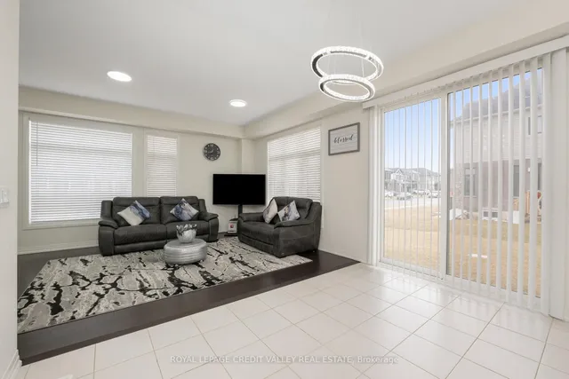 Additional image 15 of 96 Yale Dr