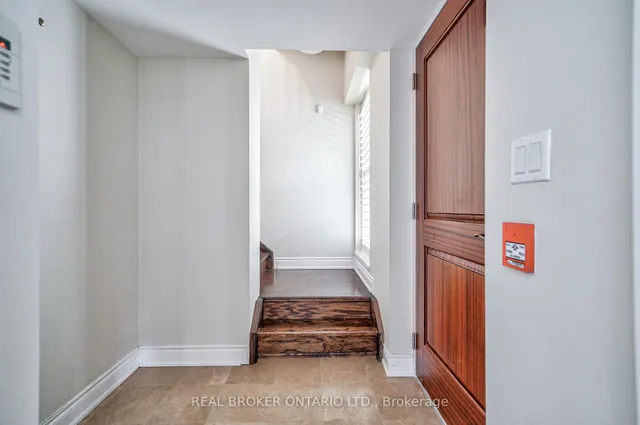 Additional image 8 of 761 Bay St Unit TH08