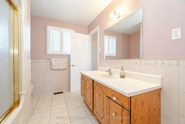 Additional image 34 of 60 Indian Cres