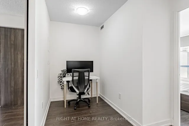 Additional image 4 of 121 Mcmahon Dr Unit 703
