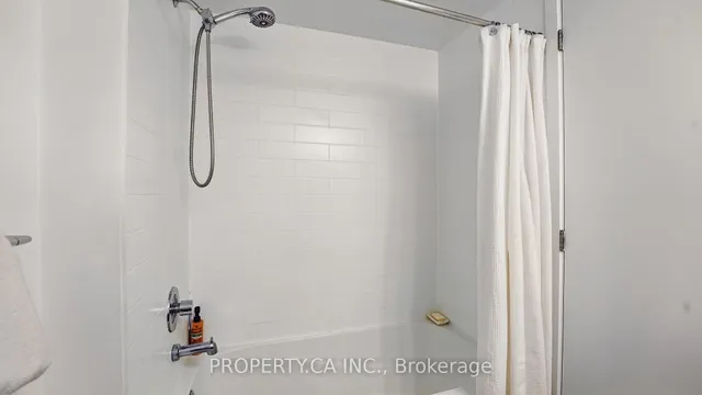 Additional image 18 of 2220 Lakeshore Blvd Unit 2006