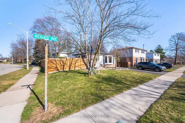 Additional image 36 of 8 Reigate Ave