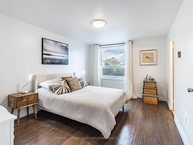 Additional image 22 of 61 Richview Rd Unit 406