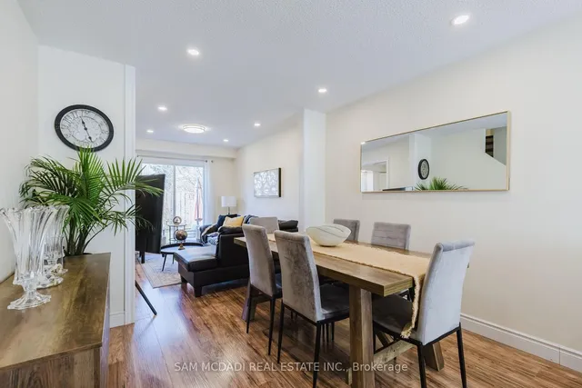 Additional image 7 of 522 Roseheath Dr