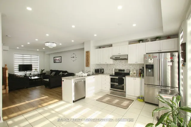 Additional image 7 of 17 Gilford St