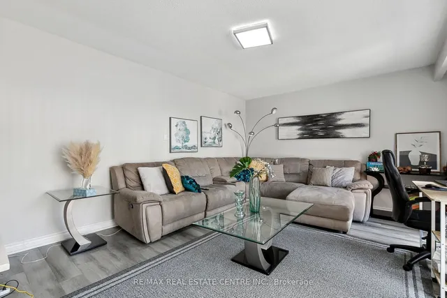 Additional image 6 of 2 Dailing Gate Unit 56