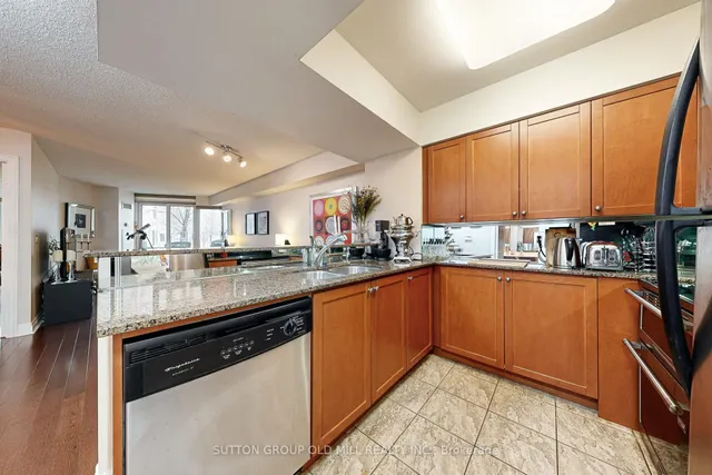 Additional image 7 of 2119 Lakeshore Blvd Unit GR07