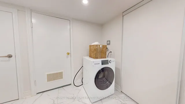 Additional image 33 of 168 Ronan Ave