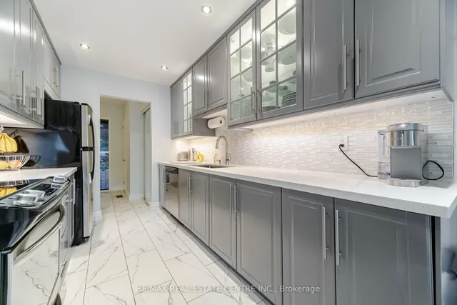 Additional image 14 of 24 Acadian Hts