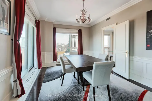 Additional image 15 of 38 Avenue Rd Unit 1201