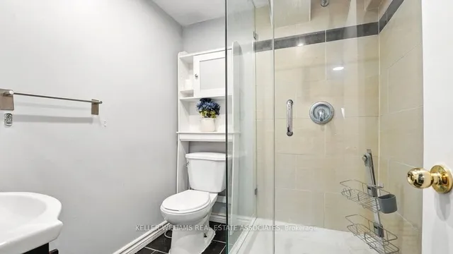 Additional image 33 of 599 Ashprior Ave