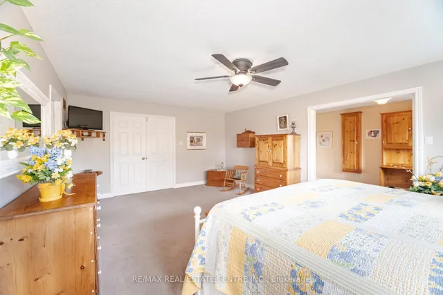 Additional image 23 of 42 Fernbrook Cres