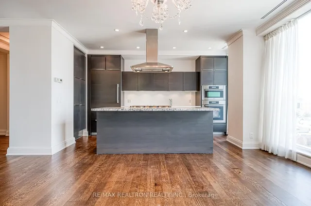 Additional image 13 of 206 Bloor St Unit 801