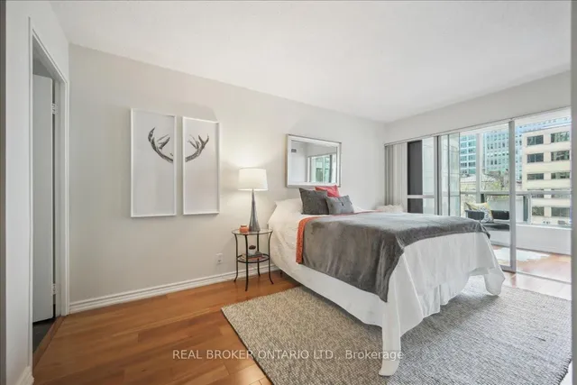 Additional image 24 of 92 King St Unit 508