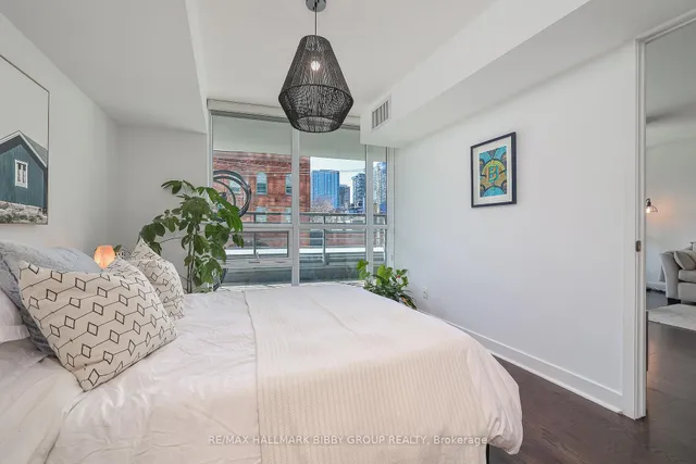 Additional image 18 of 320 Richmond St Unit 209