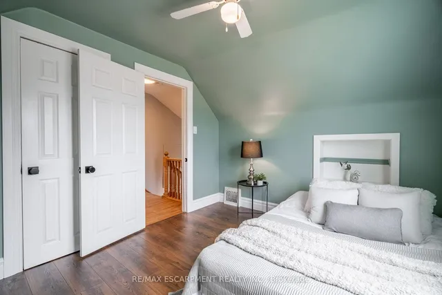 Additional image 17 of 277 East 18th St