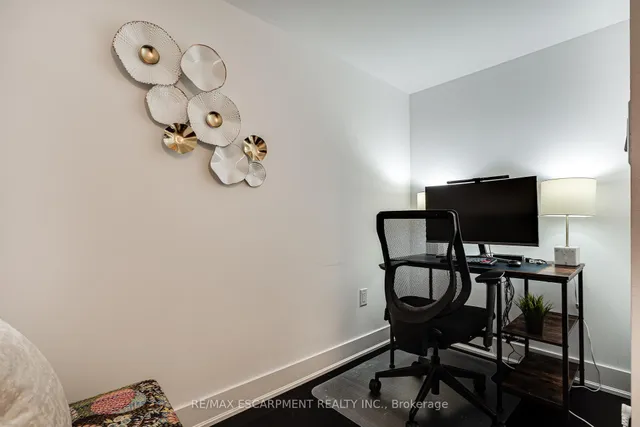 Additional image 6 of 955 BAY St Unit 1809