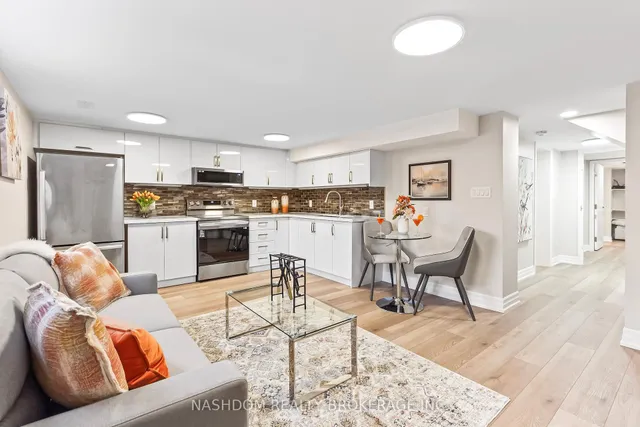 Additional image 24 of 87 Fallingbrook Rd