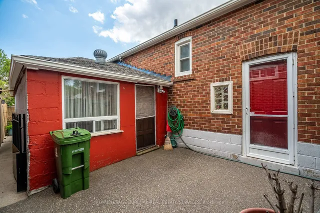 Additional image 32 of 11 Speers Ave