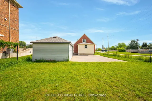 Additional image 35 of 231 Lawrence Ave