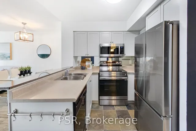 Additional image 6 of 230 King St Unit 1023