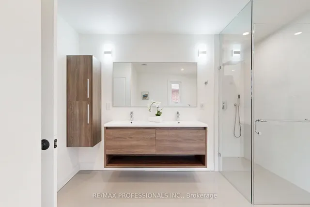 Additional image 28 of 1327 Greenwood Cres