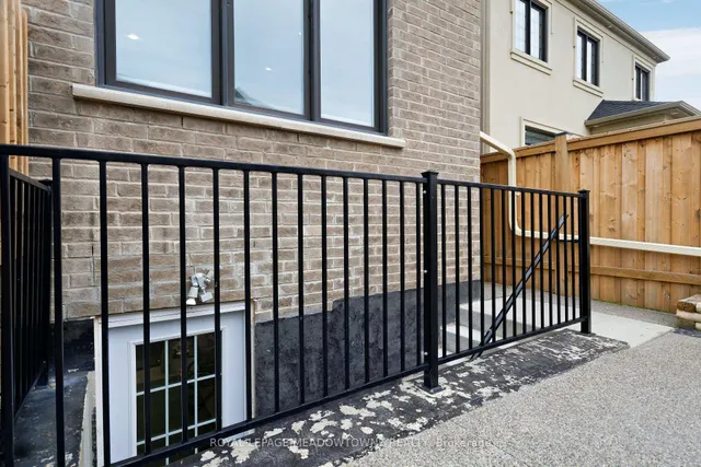 Additional image 37 of 42 Ferdinand Dr