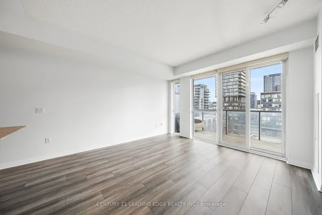 Additional image 14 of 25 Cole St Unit 621