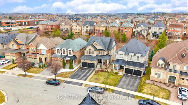 Additional image 45 of 38 Intrigue Tr