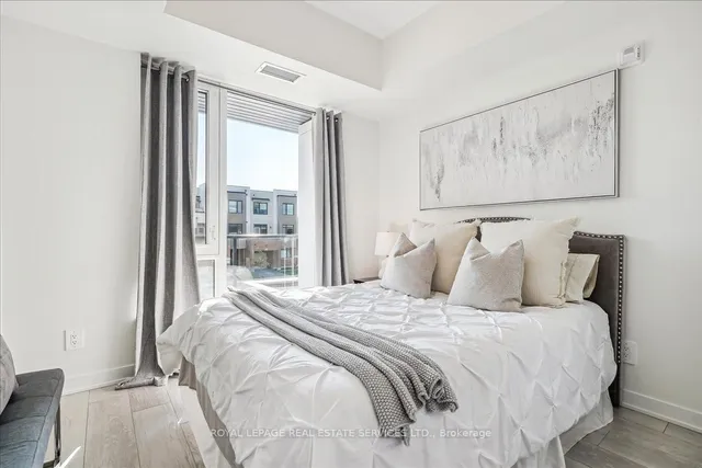 Additional image 11 of 1440 Clarriage Crt Unit 202