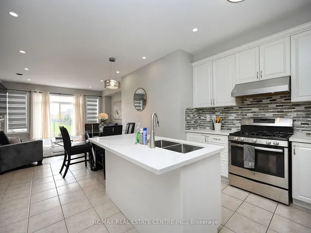 Additional image 24 of 53 Dufay Rd